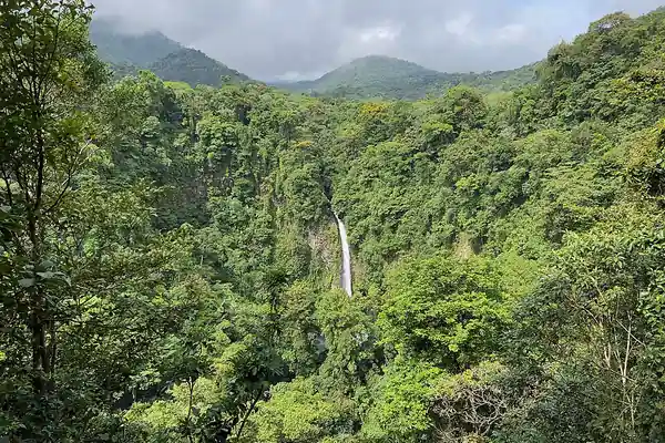 La Fortuna Waterfall (Catarata Río Fortuna)